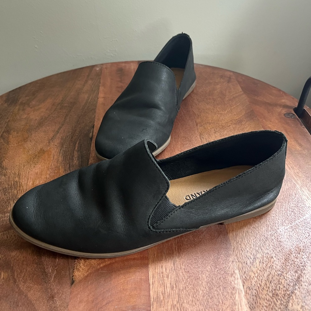 Gently worn. W6 Lucky Brand genuine leather black flats